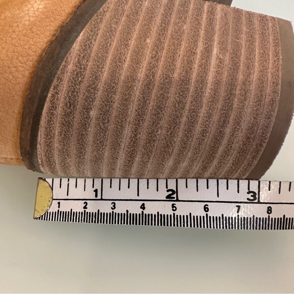 Lucky Brand | Butter-Soft Tan Leather Ankle Boots | Size 8.5 - Picture 16 of 16